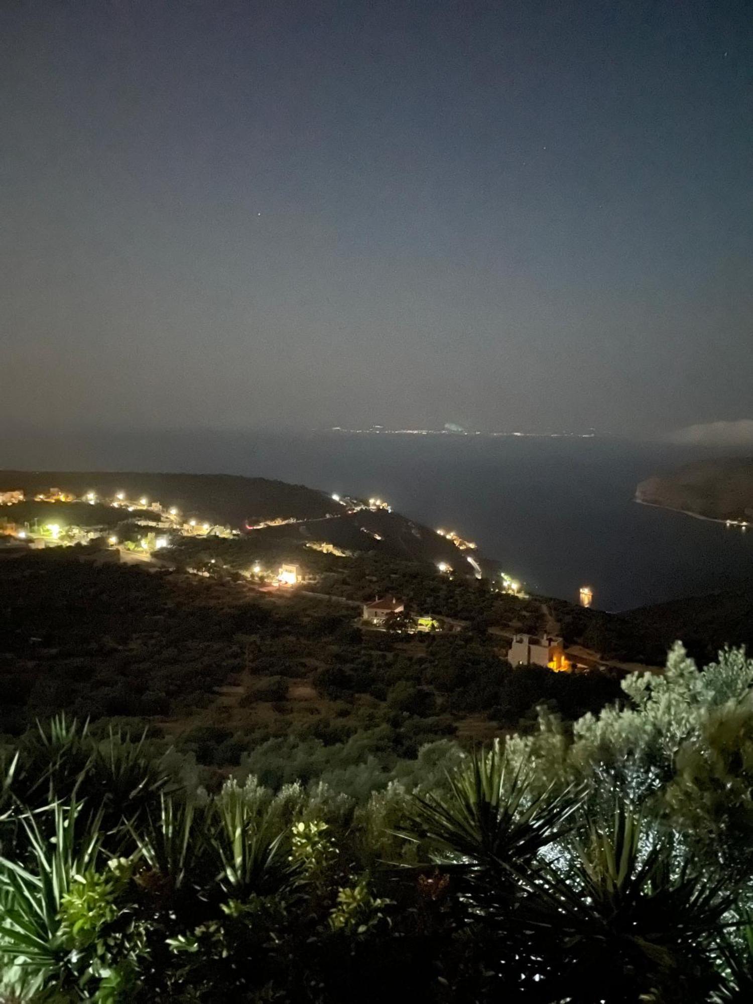 Πύργος Παραδοσιακός Με Μαγευτική Θέα - Villa Traditional Tower With Amazing Sea View Areópoli Eksteriør bilde